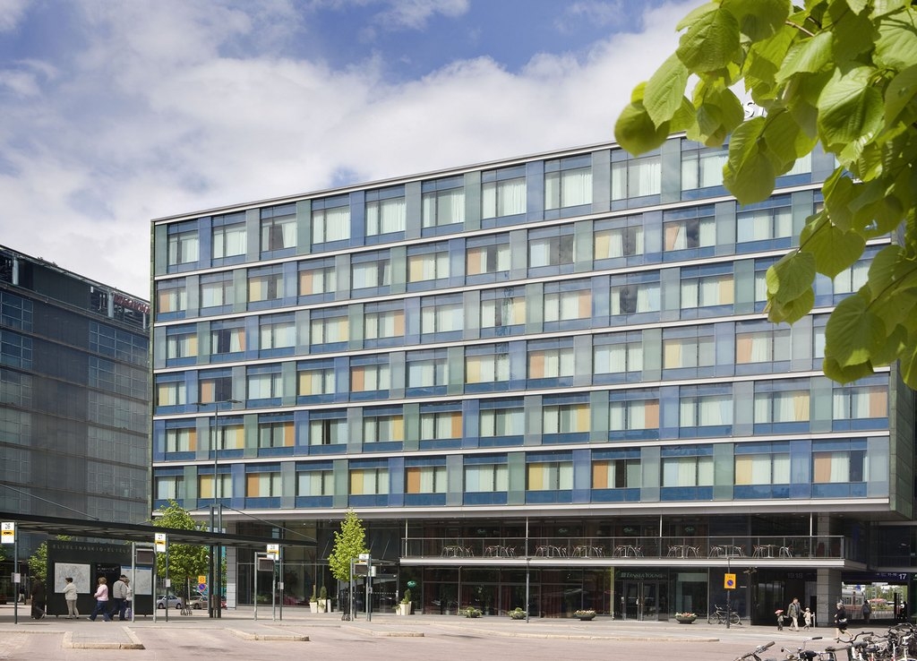 Holiday Inn City Centre -hotelli uudistetaan Scandic teuoteeksi.